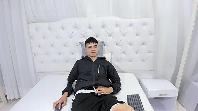 frank jhonsson online show from January 12, 2:11 pm