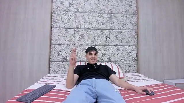 frank jhonsson online show from March 21, 12:21 pm