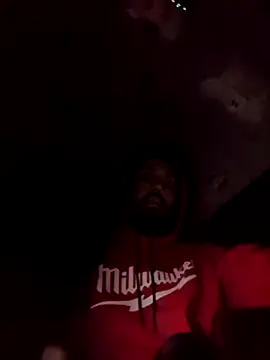 QueenM3 online show from March 17, 7:57 am