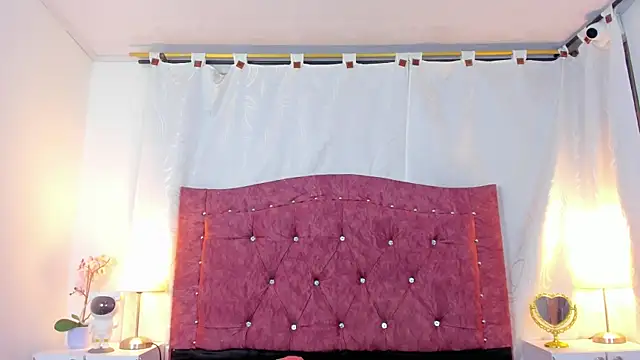 ValentinaGuerra online show from October 5, 1:37 am