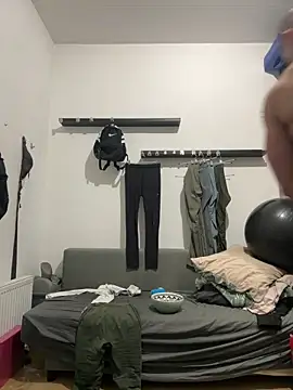 Snapshot of pesyelisa chatting on March 1, 9:15 pm pesyelisa online show from March 1, 9:15 pm