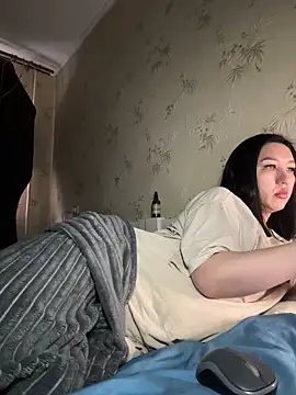 Naughtbaby 2025 online show from February 20, 6:17 am