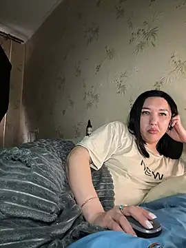 Naughtbaby 2025 online show from February 21, 6:18 am