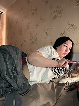 Naughtbaby 2025 online show from February 27, 1:33 pm