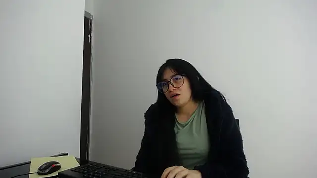 Arielle lov online show from February 12, 11:27 am