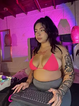 Susana Williamss online show from February 25, 8:40 pm