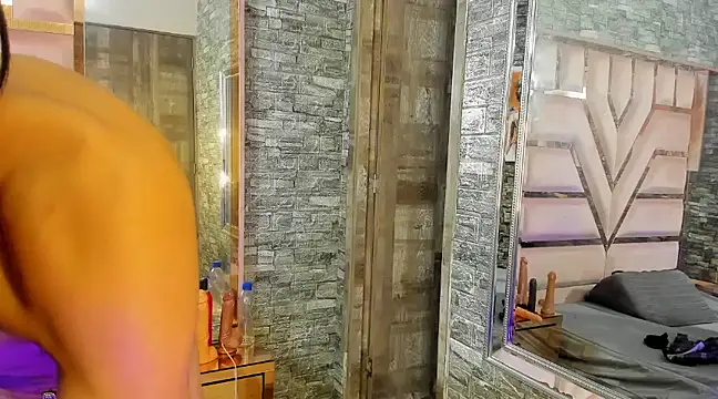 Danny Luxx online show from March 5, 7:17 pm