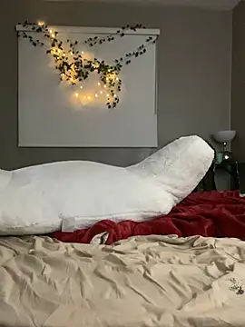 PersianCream77 online show from February 21, 10:07 am