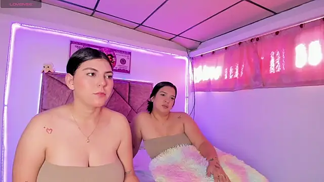 Snapshot of Cristal_Smith20 chatting on December 5, 12:47 pm Cristal Smith20 online show from December 5, 12:47 pm