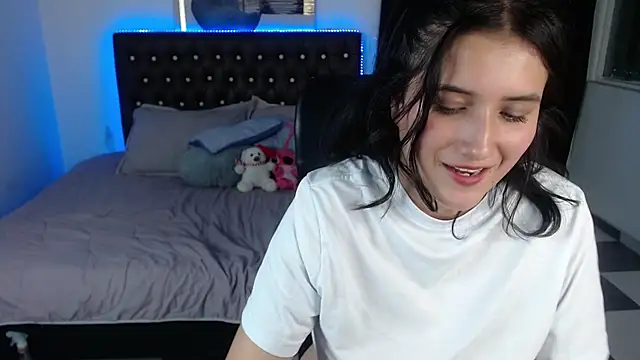 amy royale online show from February 26, 5:09 am