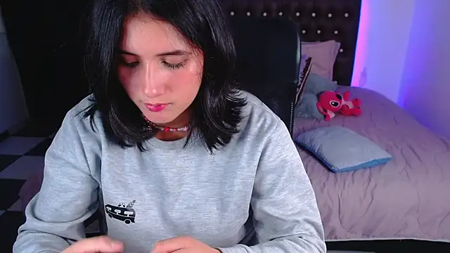 amy royale online show from March 11, 8:20 am