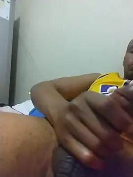 TwistedR online show from October 31, 11:50 pm