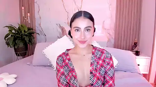 miss martiina online show from February 7, 3:10 am