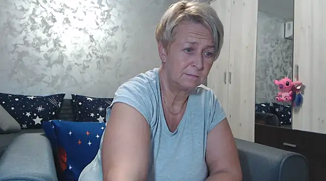 Snapshot of RosesandLillies chatting on February 27, 5:04 pm RosesandLillies online show from February 27, 5:04 pm