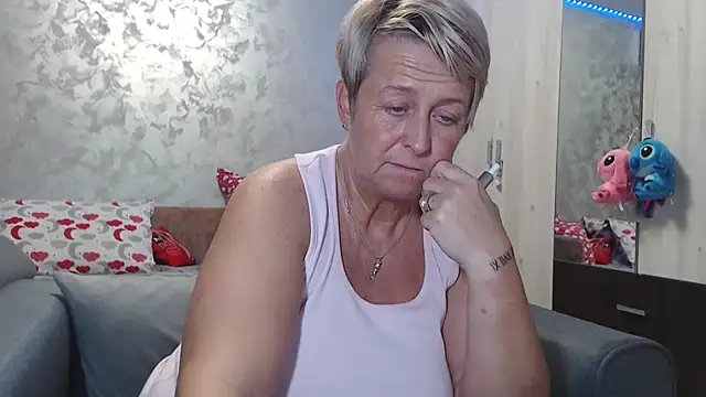 RosesandLillies online show from December 20, 5:09 pm