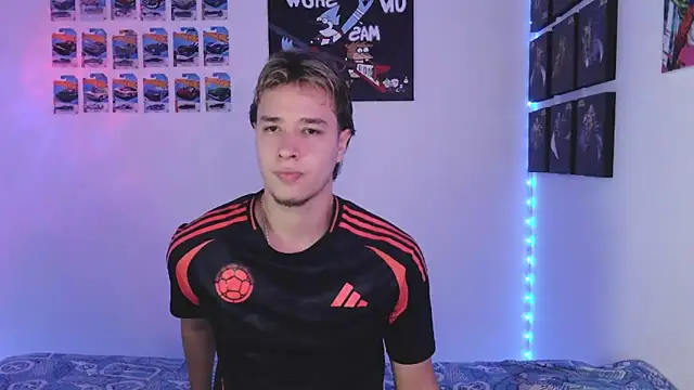 Snapshot of jack_walker190 chatting on October 30, 6:04 am jack walker190 online show from October 30, 6:04 am