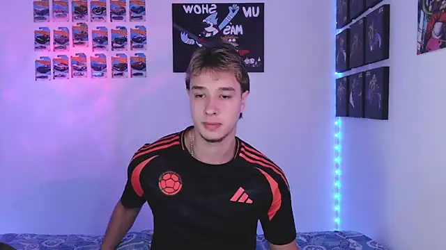 Snapshot of jack_walker190 chatting on November 12, 7:31 am jack walker190 online show from November 12, 7:31 am