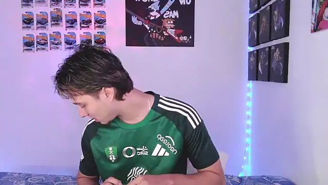 Snapshot of jack_walker190 chatting on November 28, 2:53 pm jack walker190 online show from November 28, 2:53 pm