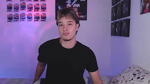 Snapshot of jack_walker190 chatting on December 5, 8:45 am jack walker190 online show from December 5, 8:45 am