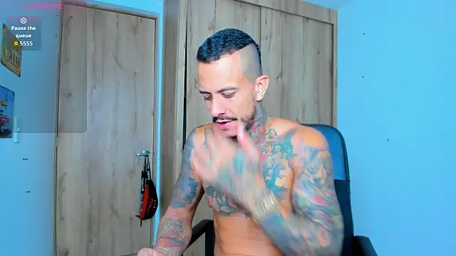 Snapshot of fitnolan chatting on November 28, 7:22 am fitnolan online show from November 28, 7:22 am