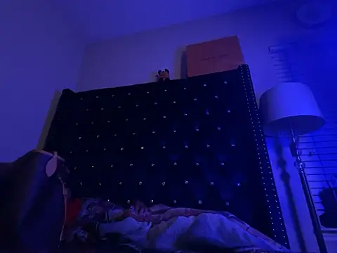 Snapshot of celestefantasea chatting on February 25, 9:09 am celestefantasea online show from February 25, 9:09 am