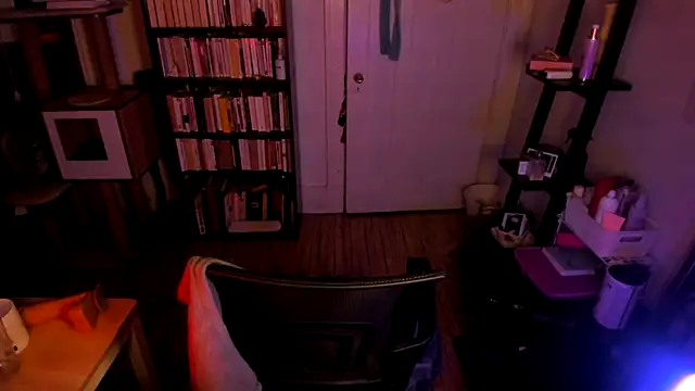 Snapshot of Rosiee69_ chatting on March 12, 12:44 pm Rosiee69 online show from March 12, 12:44 pm