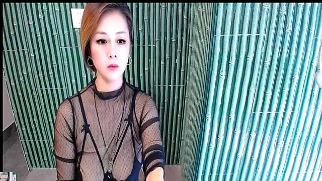 Snapshot of beira-01 chatting on May 12, 2:41 am beira-01 online show from May 12, 2:41 am