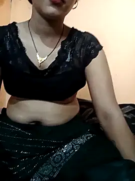 Snapshot of Sunita33 chatting on February 23, 11:00 am Sunita33 online show from February 23, 11:00 am