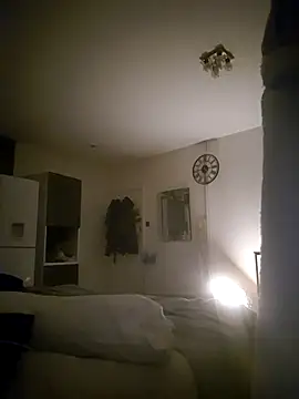 Mrnutella online show from February 25, 1:20 am