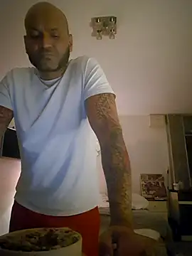 Mrnutella online show from March 5, 2:25 am