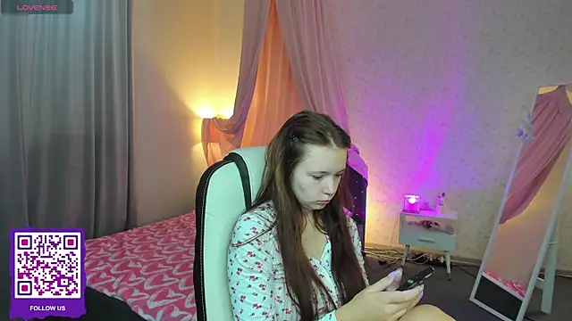Snapshot of boozekirs_ chatting on September 15, 2:33 am boozekirs online show from September 15, 2:33 am