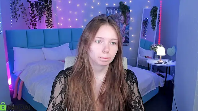 boozekirs  online show from June 1, 3:30 am