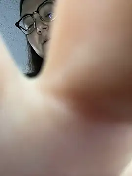 HTXBELLE online show from March 10, 3:52 pm