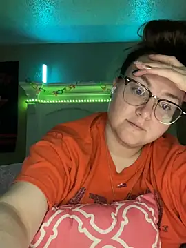 HTXBELLE online show from March 18, 7:52 am