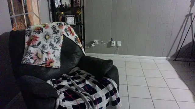 HTXBELLE online show from October 4, 1:14 am