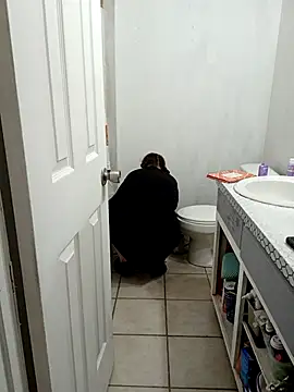 HTXBELLE online show from October 19, 5:24 pm