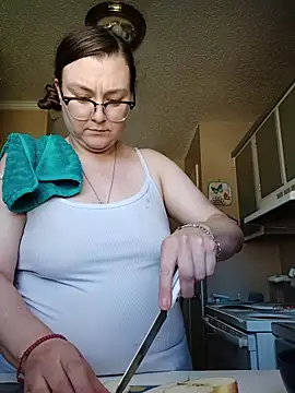 HTXBELLE online show from October 31, 7:26 pm