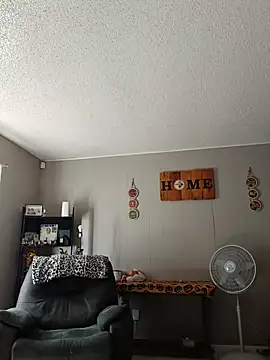 HTXBELLE online show from November 9, 8:07 pm