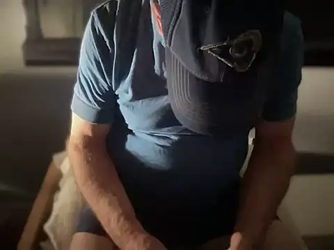 Snapshot of DominantDong chatting on November 30, 12:09 pm DominantDong online show from November 30, 12:09 pm