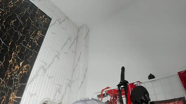 Guxplo  online show from February 25, 2:48 pm