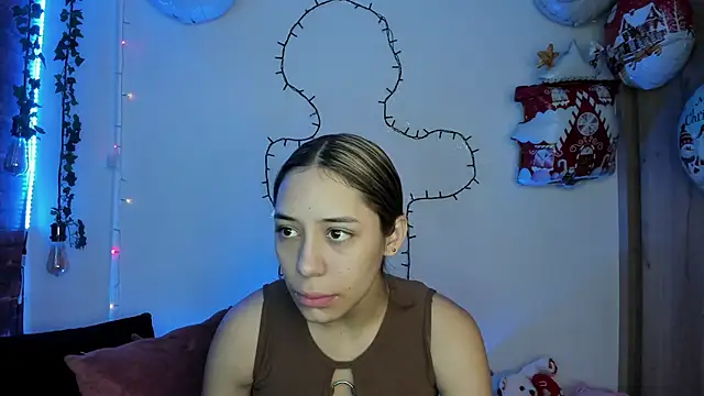 TANIA 06 online show from December 15, 1:04 pm