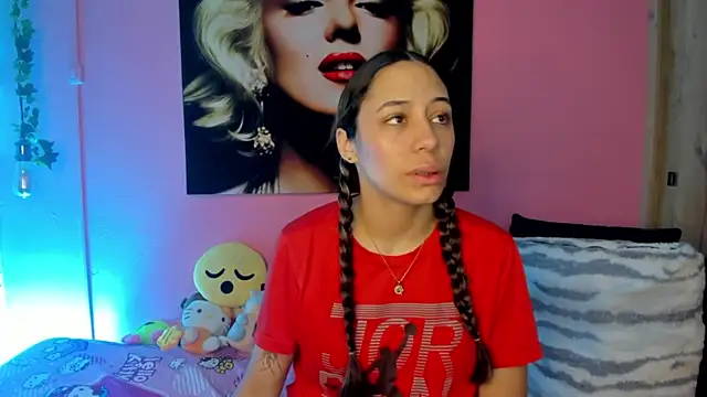 TANIA 06 online show from July 19, 1:15 pm