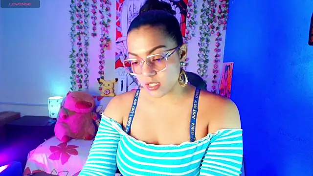 Vicky Miller 05 online show from May 15, 7:21 pm