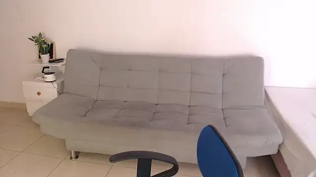 Snapshot of emily-777 chatting on November 19, 7:36 pm emily-777 online show from November 19, 7:36 pm