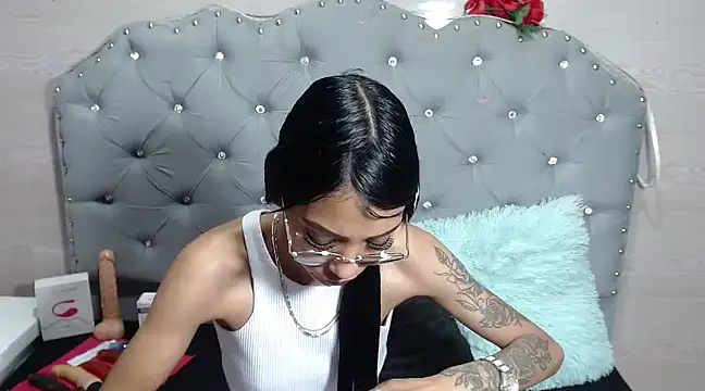 Karla SlutSkinny online show from February 21, 9:24 am