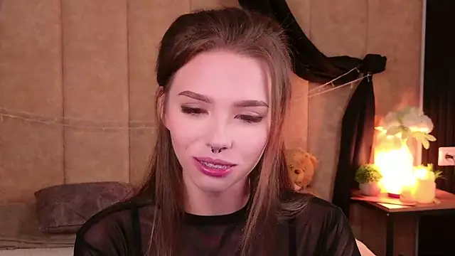 Snapshot of Sierra_Fane chatting on September 20, 5:52 am Sierra Fane online show from September 20, 5:52 am