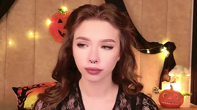 Snapshot of Sierra_Fane chatting on October 25, 5:59 am Sierra Fane online show from October 25, 5:59 am