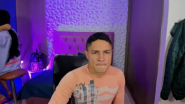 SaraClub JY online show from October 7, 10:40 pm