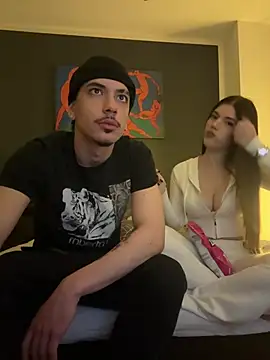 Snapshot of NaomiMulan chatting on February 21, 10:15 pm NaomiMulan online show from February 21, 10:15 pm