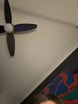 NaomiMulan online show from March 8, 2:04 am